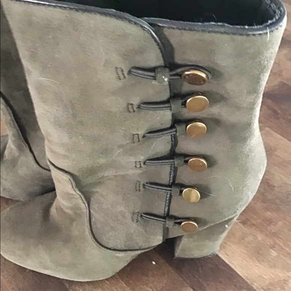 Guess Booties. - Picture 3 of 5